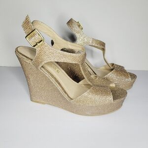 Rampage Wedge Sandals Gold Glitter T Strap Buckle Size 7 Party Club Prom